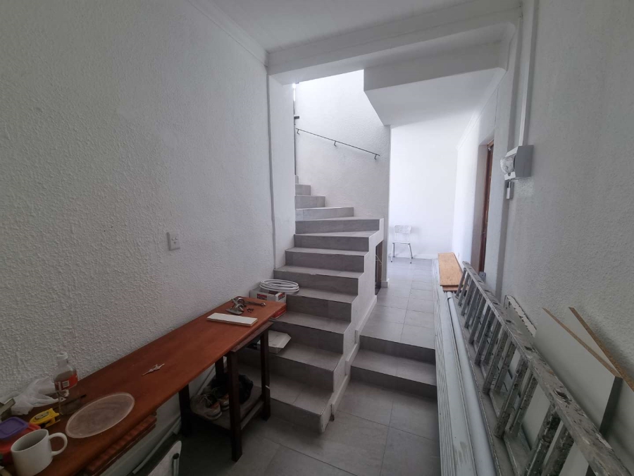 To Let 3 Bedroom Property for Rent in Wynberg Western Cape